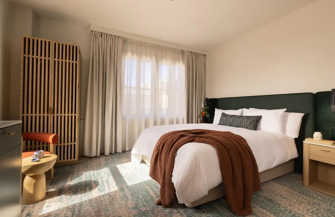 Harbour Rocks By Ode Hotels-1